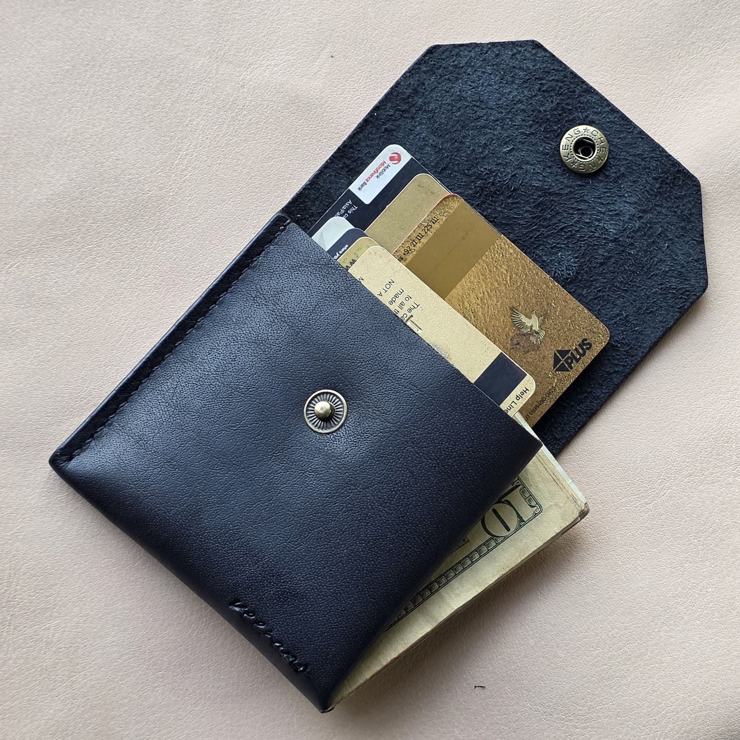 Slim Line Full Grain Hand Made Leather wallet (BLACK)