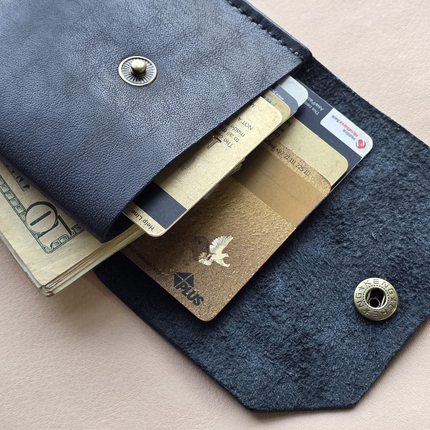 Slim Line Full Grain Hand Made Leather wallet (BLACK)