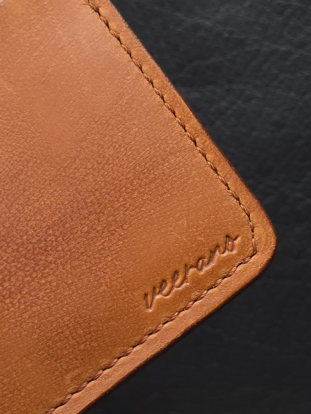 Veg tan full grain Classic Bi-Fold Leather Wallet (DOLLAR SIZE)